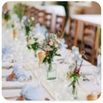 Reception table setting